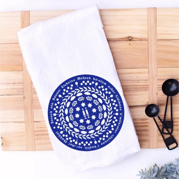 Shabbat Blessing Challah and Candles Hand and Kitchen Towel NEW Fast Shipping - Picture 2 of 3